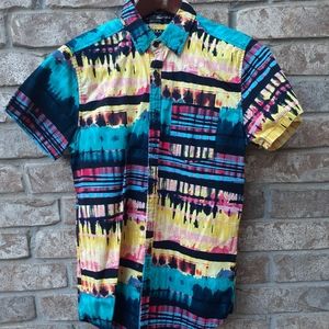 Trippy print button down.